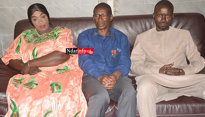 LEONA-HLM : adhésion massive dans la mouvance de Mary Teuw NIANE  (vidéo) LEONA-HLM : adhésion massive dans la mouvance de Mary Teuw NIANE  (vidéo)