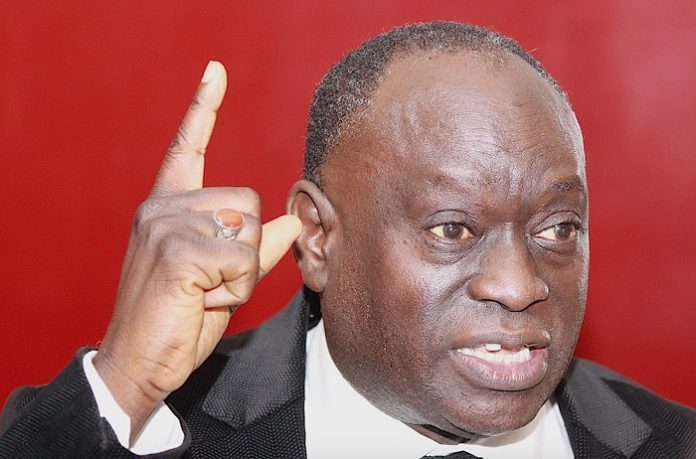 El hadji Diouf : «Un jeune arrogant ne dirigera jamais ce pays» El hadji Diouf : «Un jeune arrogant ne dirigera jamais ce pays»