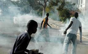 Affrontements entre les étudiants à Bambey: 5 gravement blessés !