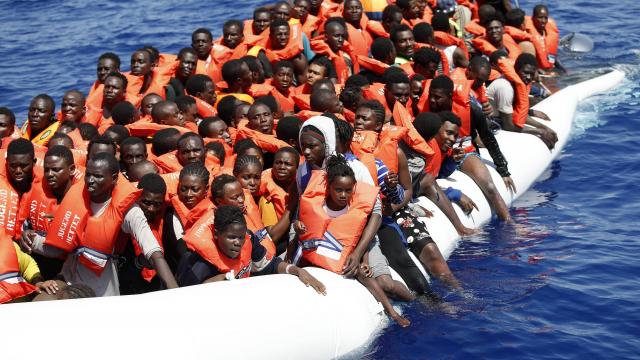 Émigration irrégulière : Les 87 clandestins libérés, les 2 capitaines devant le Procureur