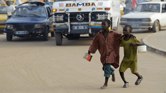 Plus de 30.000 enfants-mendiants au Sénégal Plus de 30.000 enfants-mendiants au Sénégal