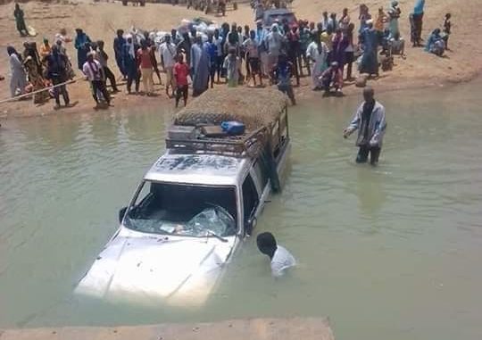 (02 Photos) Spectaculaire accident sur le Bac de (02 Photos) Spectaculaire accident sur le Bac de