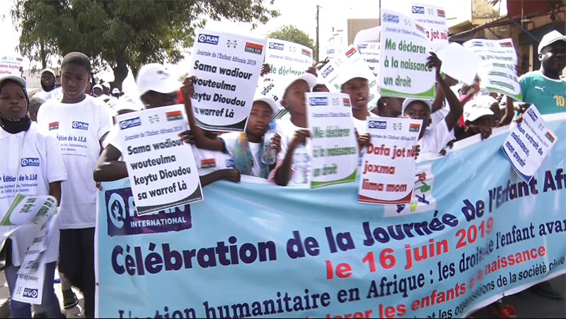 ​Inscription à l’état civil : À Saint-Louis, les enfants sensibilisent les parents (vidéo)