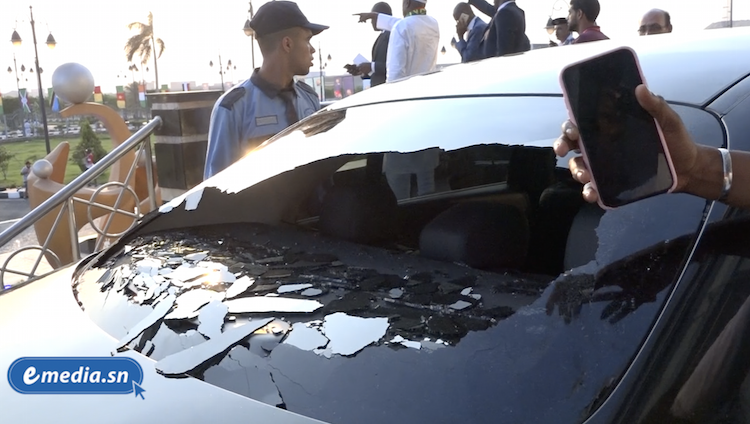 Rectification : c'est le véhicule de Souleymane Ndéné NDIAYE qui a été caillassé