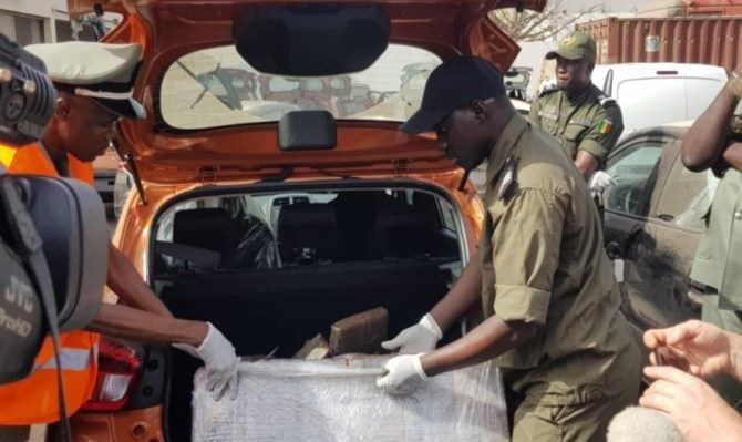 Drogue saisie au Port de Dakar :  5 mandats d’arrêt lancés