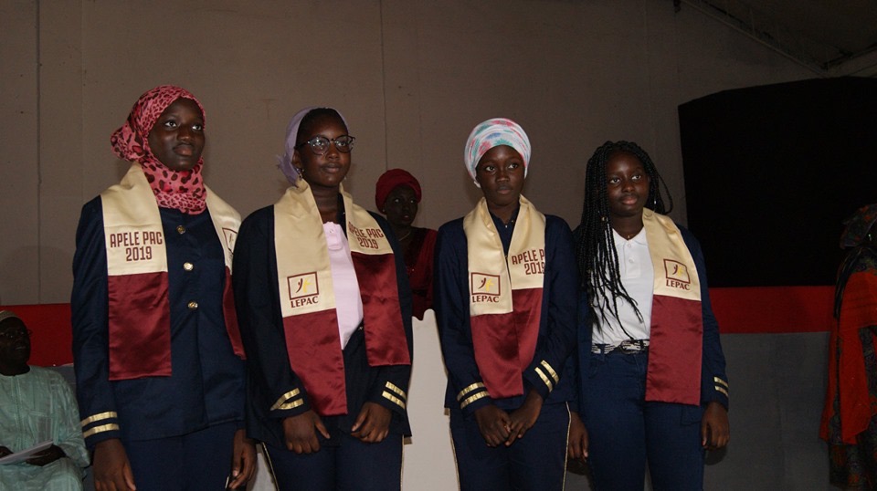 BAC 2019 : 37 admis sur 40 candidats avec 15 mentions pour le lycée Aimé CÉSAIRE BAC 2019 : 37 admis sur 40 candidats avec 15 mentions pour le lycée Aimé CÉSAIRE