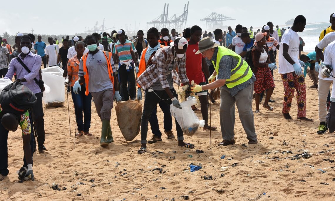 Journée africaine des mers et des océans : 6 tonnes de déchets plastiques recueillies, les acteurs sensibilisés sur la protection des espèces protégées marines
