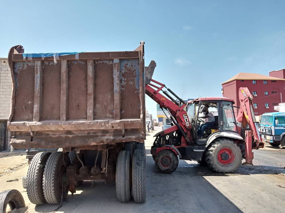 Les poissons morts déversés à l’entrée de Saint-Louis produiront 500 m3 de biogaz ... (photos) Les poissons morts déversés à l’entrée de Saint-Louis produiront 500 m3 de biogaz ... (photos)