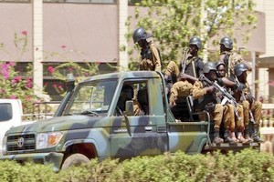 Burkina Faso : 35 civils et 80 « terroristes » tués dans une attaque dans le nord du pays Burkina Faso : 35 civils et 80 « terroristes » tués dans une attaque dans le nord du pays
