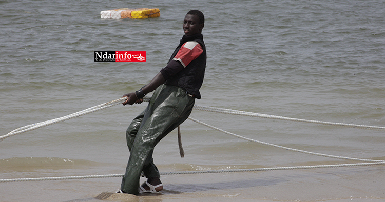 Saint-Louis : disparue depuis 4 jours, une pirogue retrouvée en morceaux . Deux membres de l’équipage … 