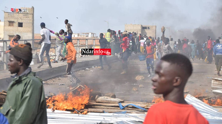 DIRECT - Explosion de colère sur Langue de Barbarie ... (photos)