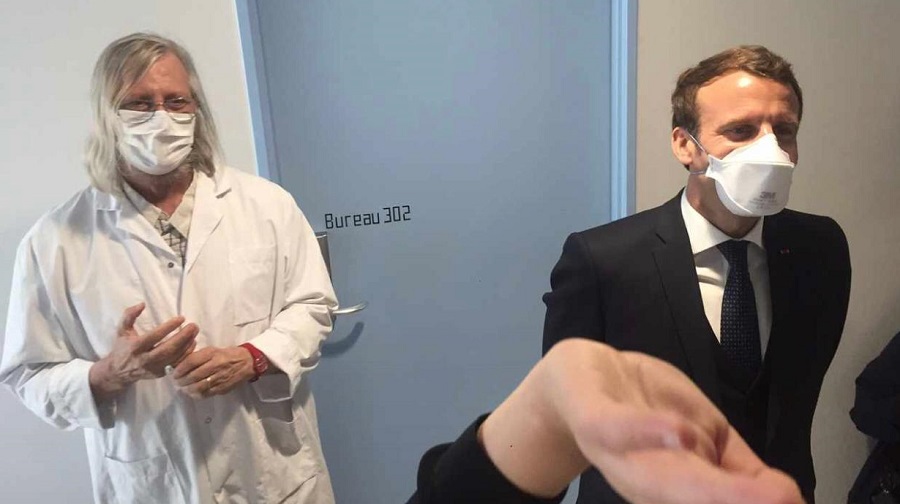 Covid-19 : pour Emmanuel Macron, la bithérapie proposée par Didier Raoult doit être "testée"