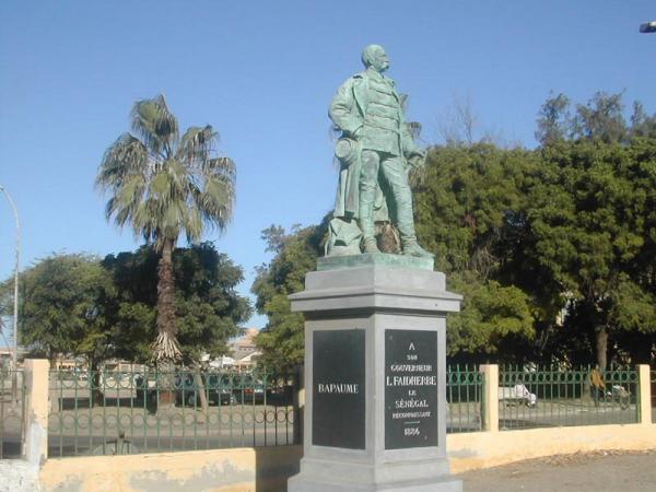 Consacrer Baya Ndar en lieu de la Place Faidherbe. Par ABABACAR GAYE FALL