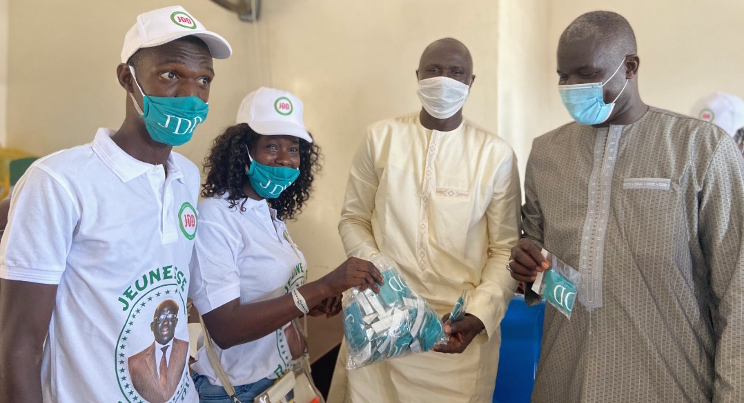 RIPOSTE CONTRE LA COVID-19 : les jeunes du Docteur Ahmadou DIA sur le terrain (photos)