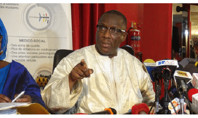 Cheikh Oumar Hann lâche : "Si Macky est candidat en 2024 ce sera pour un 2ème mandat"