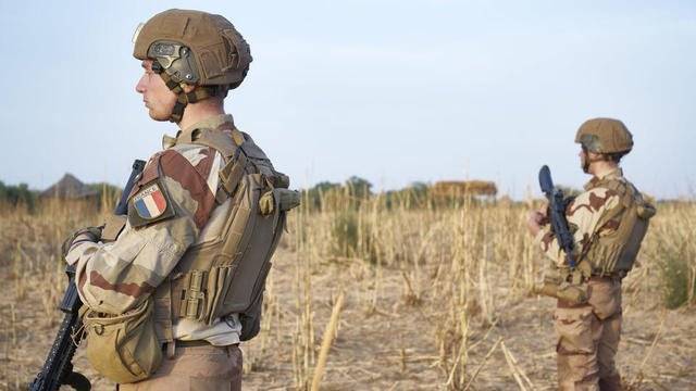 Rentrer Dans L Armée Avec Un Bac 5 Trois bases de l’armée française attaquées dans le nord du Mali
