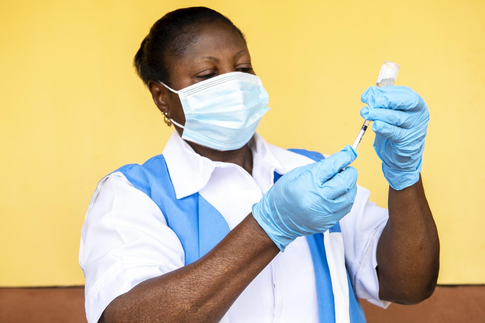 Le COVAX prévoit de commencer à envoyer des millions de vaccins COVID-19 en Afrique en février
