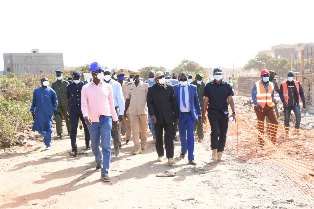 Lutte contre les inondations : En visite à Keur Massar, le ministre Oumar GUEYE se dit satisfait du niveau d'exécution des travaux (photos)