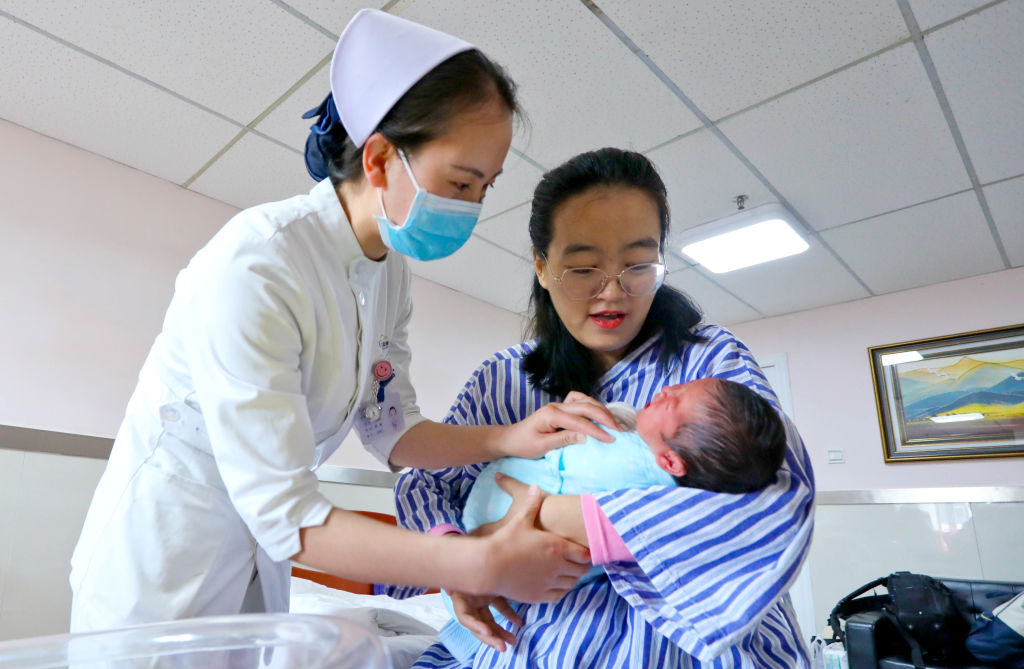 La Chine va autoriser les familles à avoir trois enfants