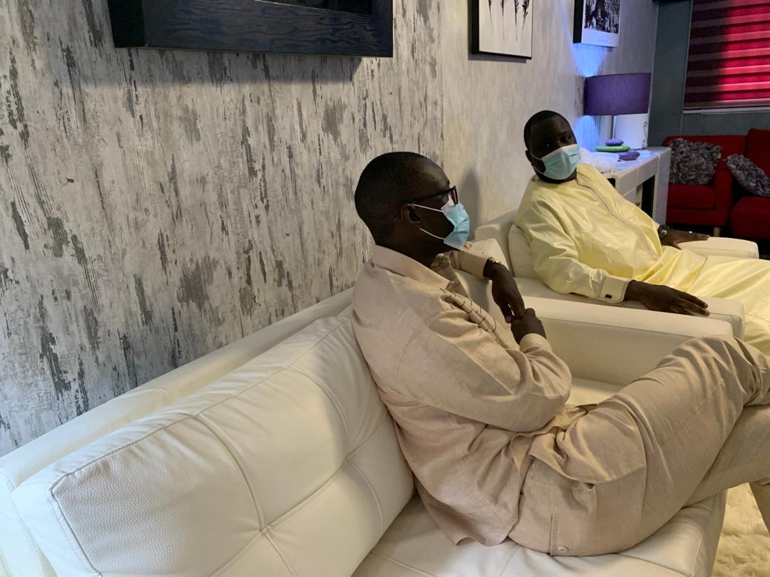 Décès de Mame Bousso SOURANG : Ousmane SONKO présente ses condoléances à Déthié FALL