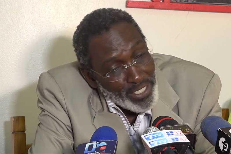 Dr Babacar NIANG : « Du matériel du public est vendu aux structures sanitaires du privé »