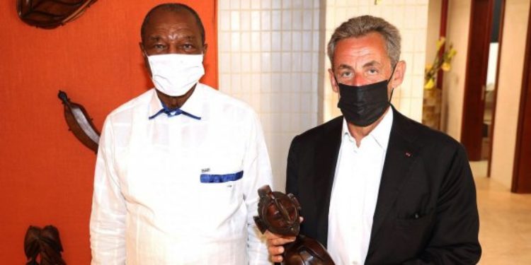 France-Guinée : le discret déjeuner de Nicolas Sarkozy chez Alpha Condé