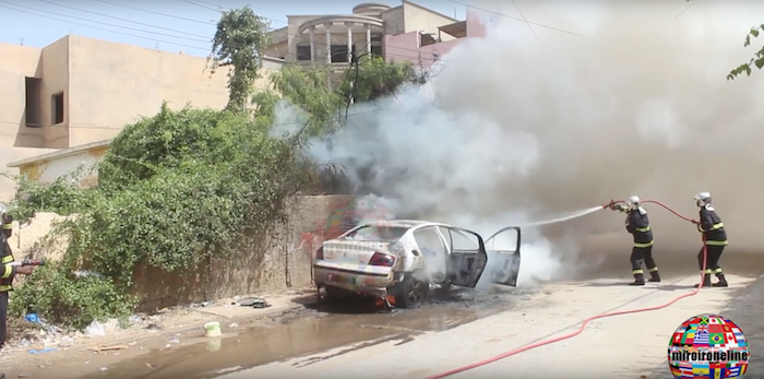Saint-Louis : Un véhicule prend feu sur l’avenue des Grands Hommes à Ndioloffène