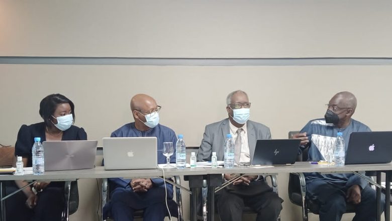 Sénégal : le pétrole, un « avenir sombre » pour la pêche (étude) Sénégal : le pétrole, un « avenir sombre » pour la pêche (étude)