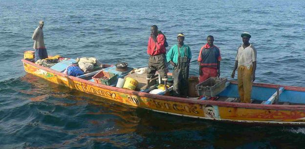 Urgent - Saint-Louis : les 4 pêcheurs disparus, retrouvés à 6 km de Ngor.