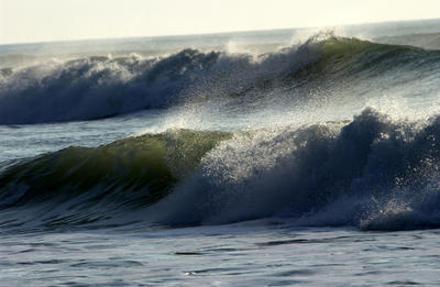 Alerte : Houle dangereuse sur Saint-Louis, jeudi et vendredi. Alerte : Houle dangereuse sur Saint-Louis, jeudi et vendredi.