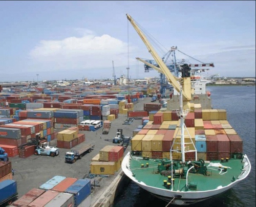 Les douaniers sénégalais affichent 575 milliards de recettes en 2013