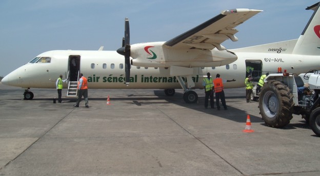 Renforcement de la coopération entre le Sénégal et l’Espagne: Vers une liaison aérienne Saint-Louis -Tenerife.