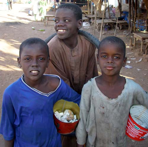 Assistance aux enfants de Saint-Louis: Des bourses pour 35 enfants en difficulté Assistance aux enfants de Saint-Louis: Des bourses pour 35 enfants en difficulté