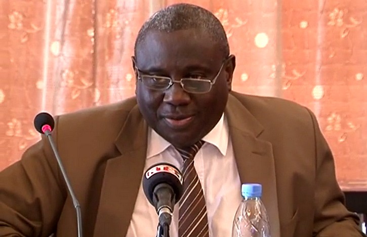 Le Professeur Ndiawar Sarr va enseigner à l'UGB: Retour citoyen au pays natal. Le Professeur Ndiawar Sarr va enseigner à l'UGB: Retour citoyen au pays natal.