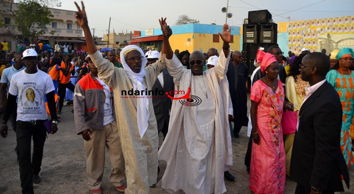 Mobilisation à la Place Abdoulaye Wade: le Model en démonstration de force (photos – vidéos)