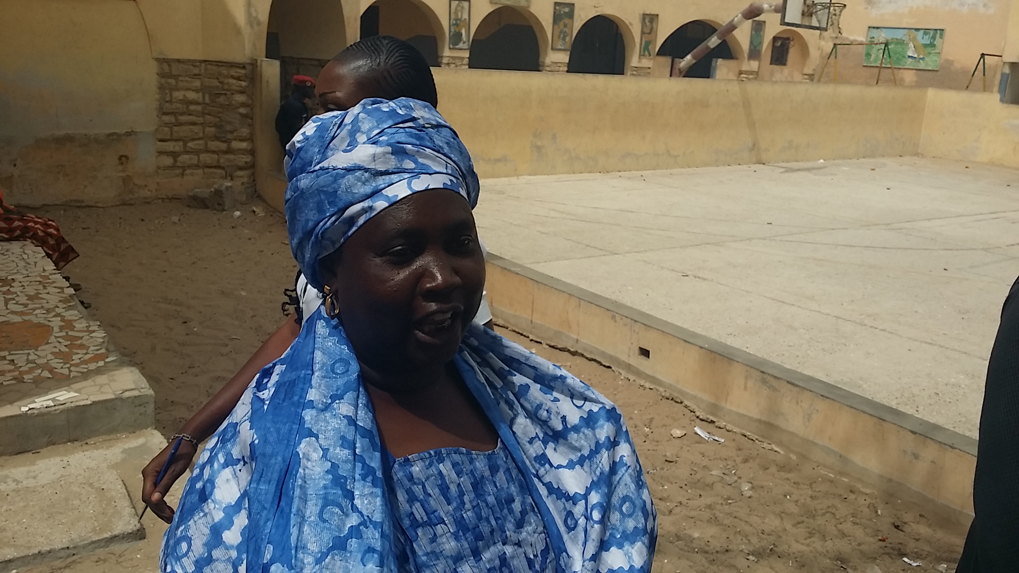 Mame Fatou Kayre très confiante Mame Fatou Kayre très confiante