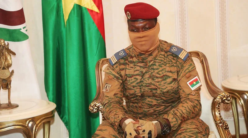 Burkina Faso : le capitaine Ibrahim Traoré officiellement désigné président