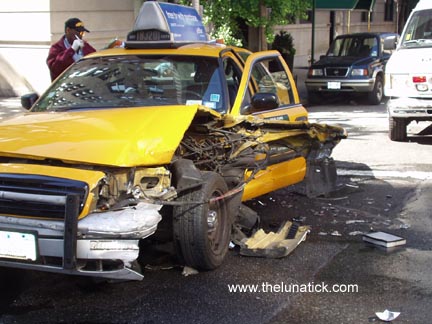 SAINT-LOUIS - ACCIDENT DE VOITURE : Télescopage "extraordinaire' de deux taxis à Pikine "Takk"