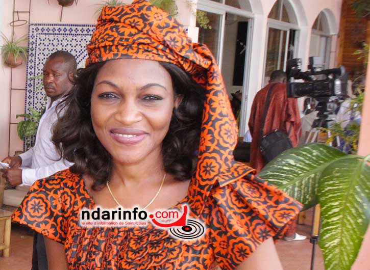 Aminata GUEYE attaque: " Idrissa SECK est un bavard, un aigri et un jaloux (...) Me Cissé lui, a besoin d’un psychiatre"