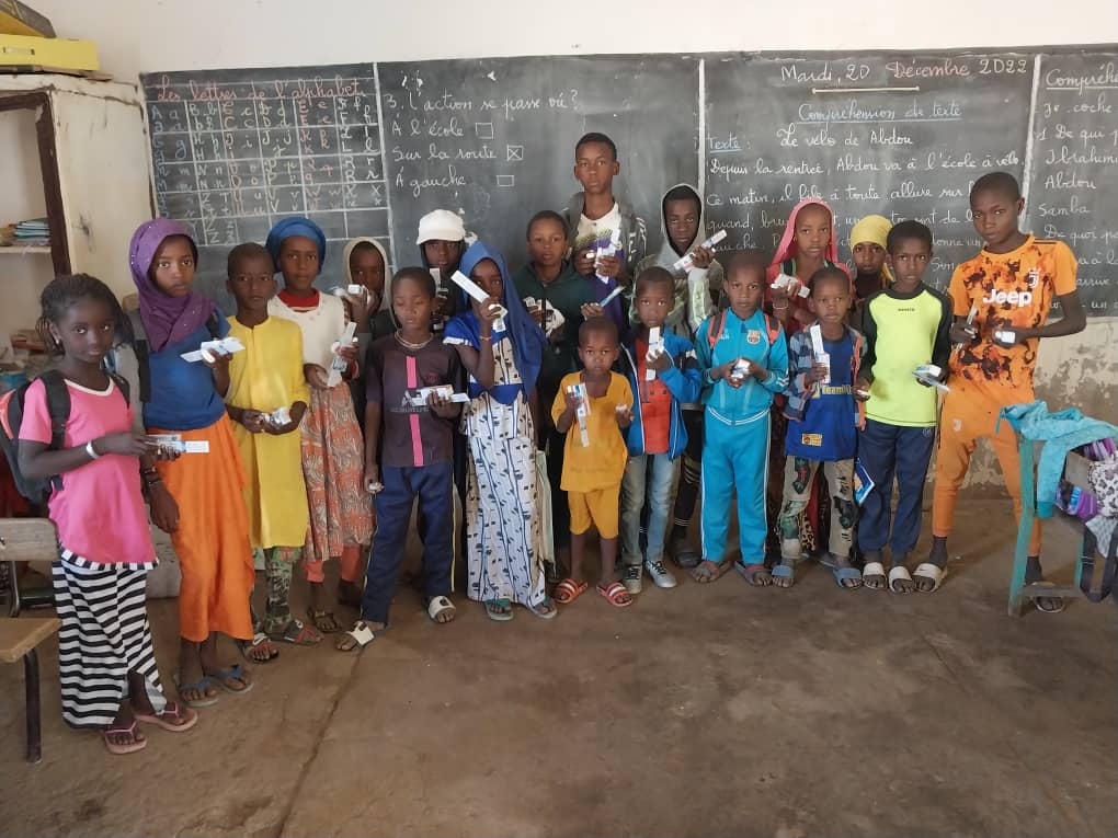 African Agriculture créée une chaîne de solidarité entre "Movements in Medicine" et les enfants de Ronkh et Ngnith