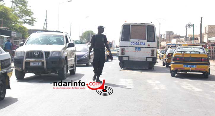 Saint-Louis : Deux personnes heurtées par un bus Tata à l’entrée de Pikine. Saint-Louis : Deux personnes heurtées par un bus Tata à l’entrée de Pikine.