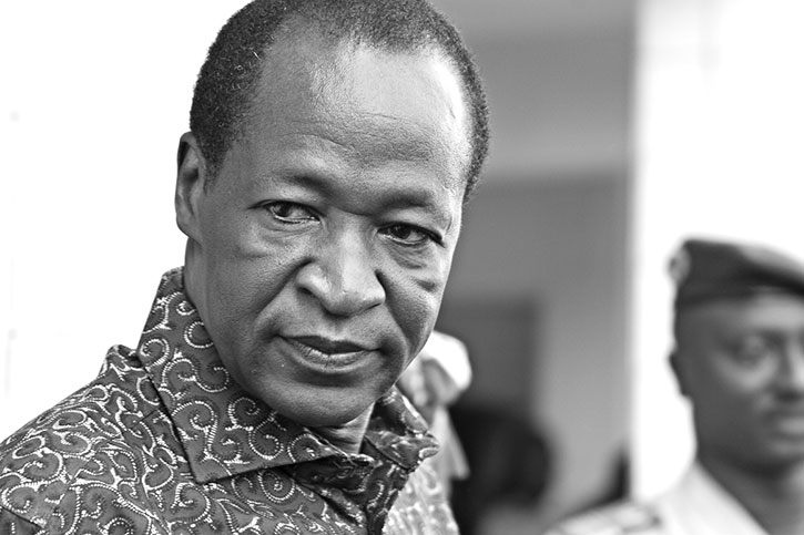 BURKINA FASO: Blaise Compaoré tombe. L'armée prend le pouvoir (mis à jour)