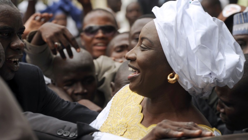 Mega Meeting de YAW aux Parcelles: Mimi Touré sur le présidium aux côtés des leaders