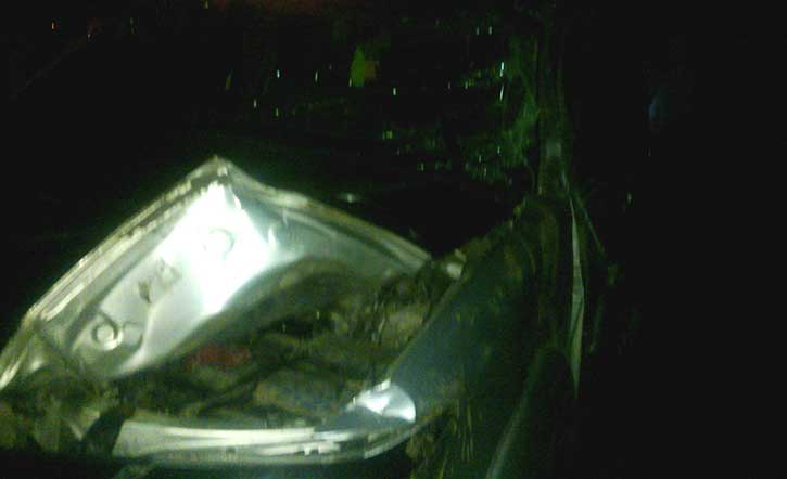 Photo amateur de véhicule après l'accident. Par Thierno Dicko