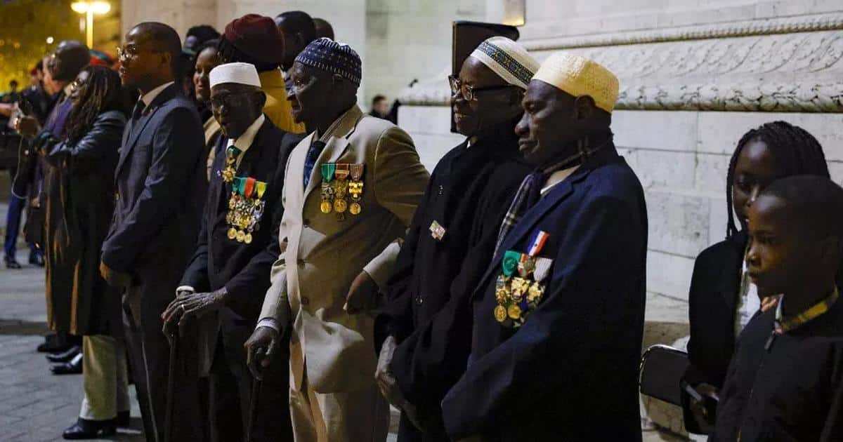 Neuf anciens tirailleurs reçus à l’Élysée avant leur retour au Sénégal