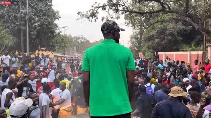 Ousmane Sonko lance la "Caravane de la liberté" et rappelle toutes ses troupes à Dakar