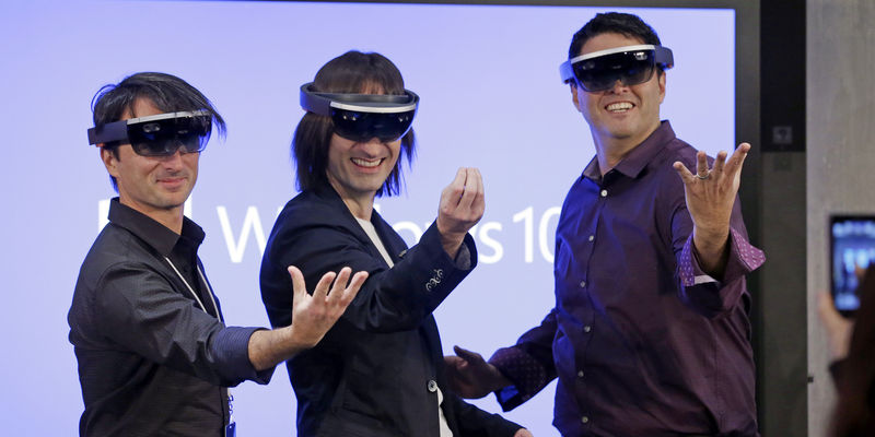  Microsoft dévoile ses lunettes de réalité augmentée