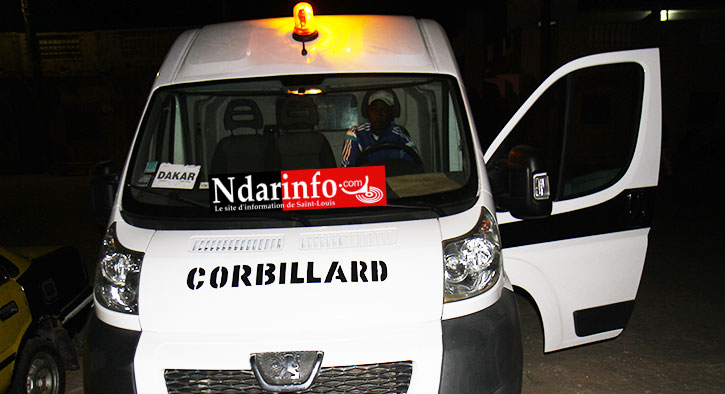 SAINT-LOUIS: cette bonne volonté offre un corbillard neuf à sa ville.