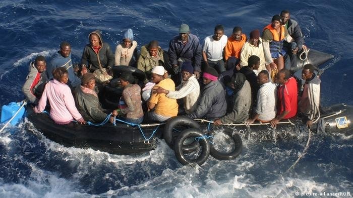 Espagne : 168 migrants expulsés vers la Mauritanie Espagne : 168 migrants expulsés vers la Mauritanie
