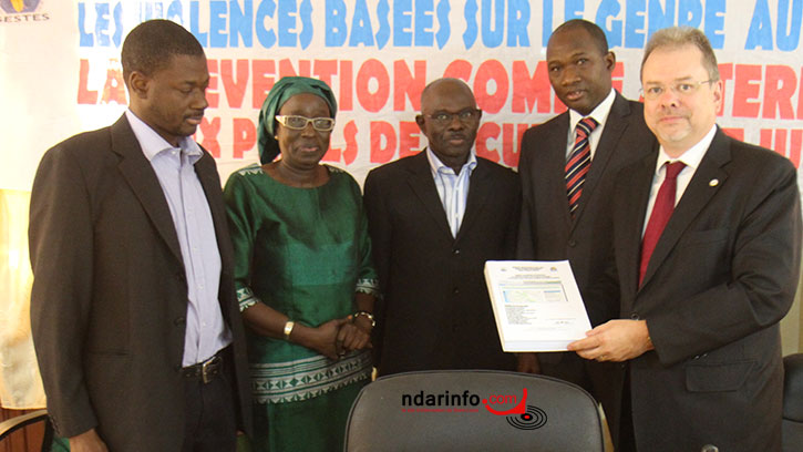 LUTTE CONTRE LES VIOLENCES BASÉES SUR LE GENRE : l’ambassadeur du Canada pour la « pérennisation » des outils du GESTES. LUTTE CONTRE LES VIOLENCES BASÉES SUR LE GENRE : l’ambassadeur du Canada pour la « pérennisation » des outils du GESTES.